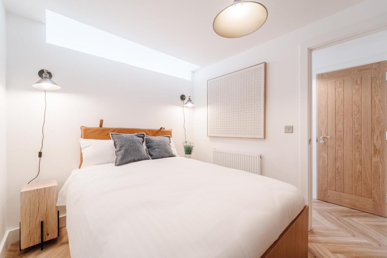 Royal House Stylish Apartments - Честер Экстерьер фото